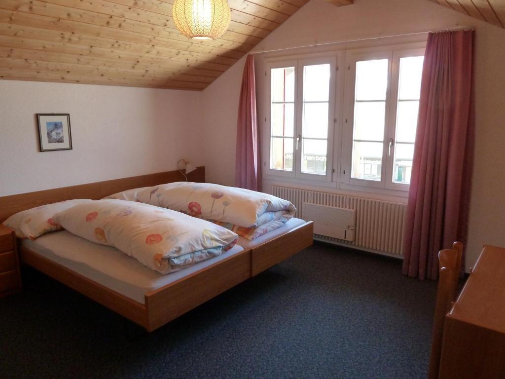 Berghaus Maennlichen Hotel Grindelwald Room photo